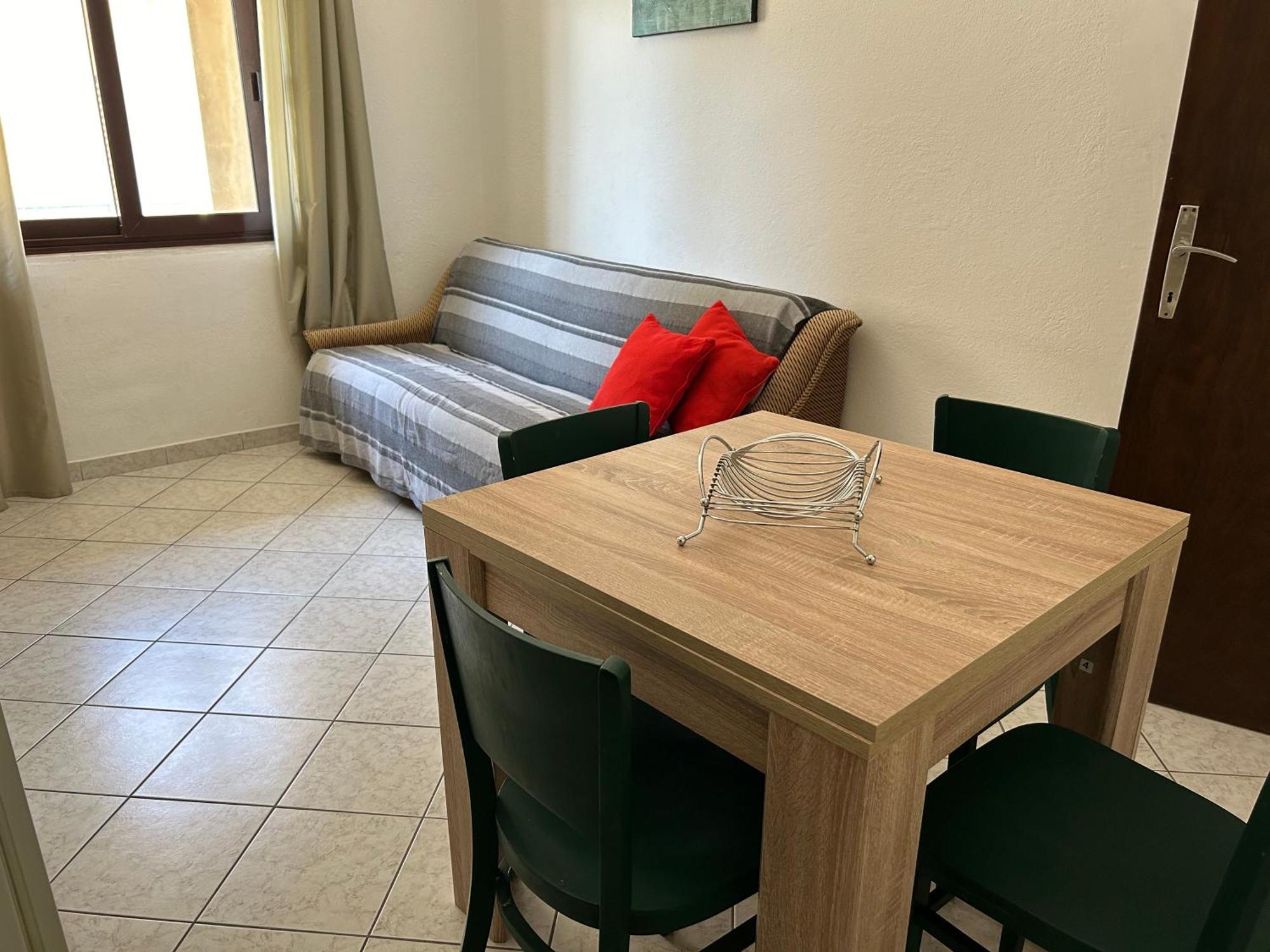 גראדאץ 4 Sisters Apartments מראה חיצוני תמונה