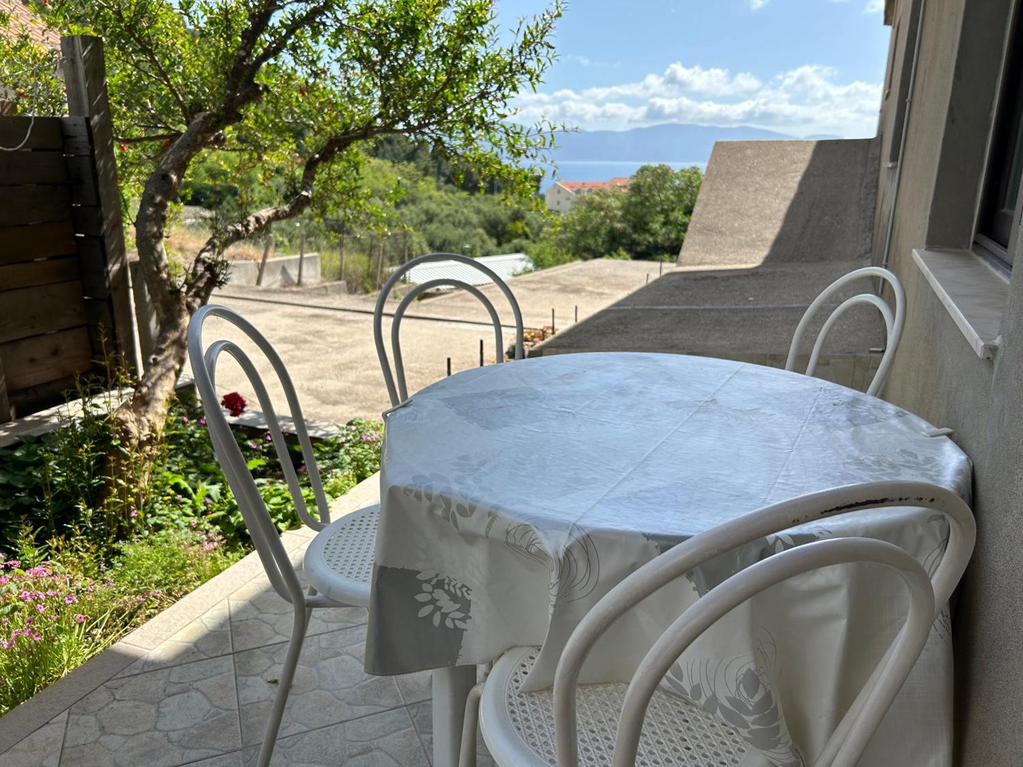 גראדאץ 4 Sisters Apartments מראה חיצוני תמונה