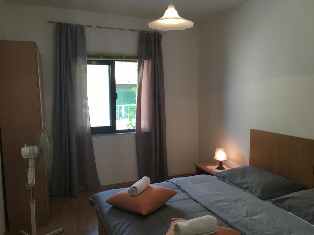 גראדאץ 4 Sisters Apartments מראה חיצוני תמונה