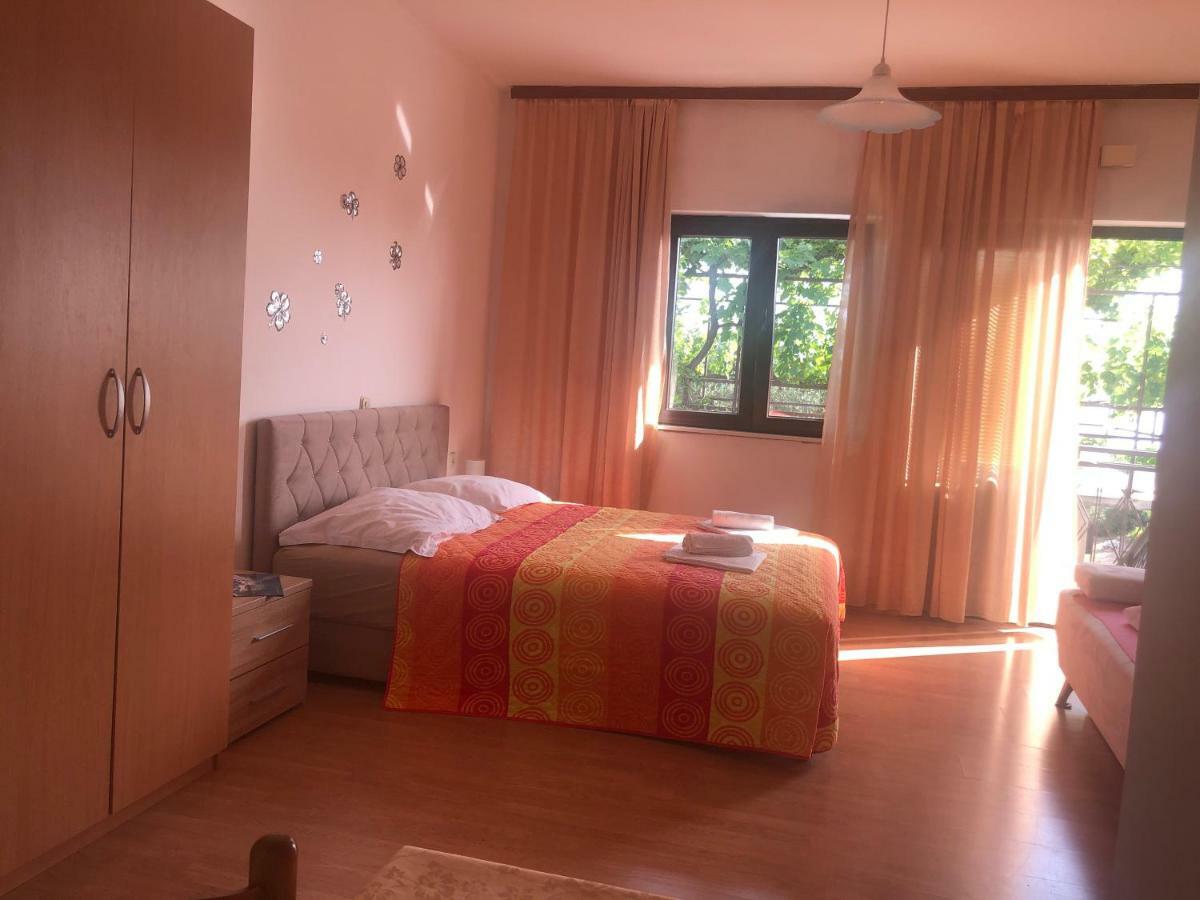 גראדאץ 4 Sisters Apartments מראה חיצוני תמונה